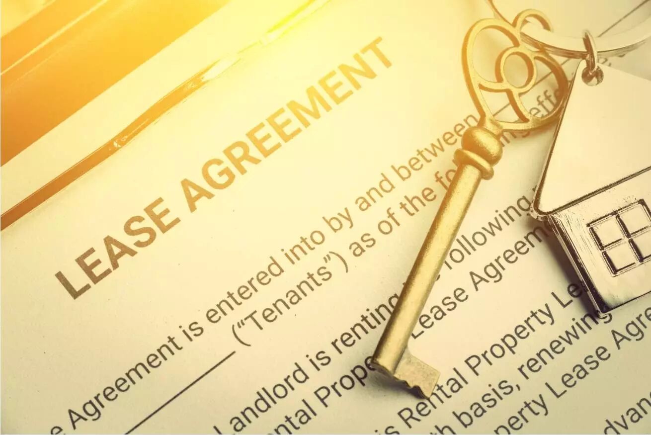 What type of commercial property disputes do lawyers handle