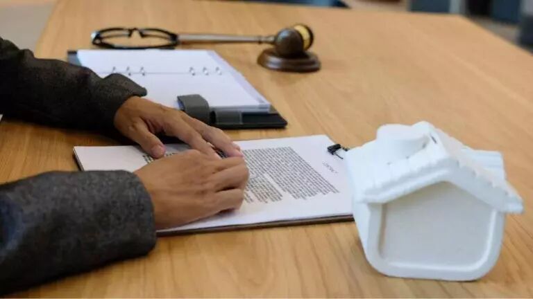 5 benefits of using a property lawyer